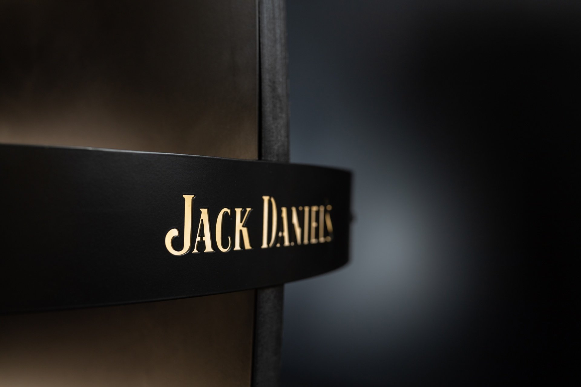 Free standing Jack Daniels display barrel-1
