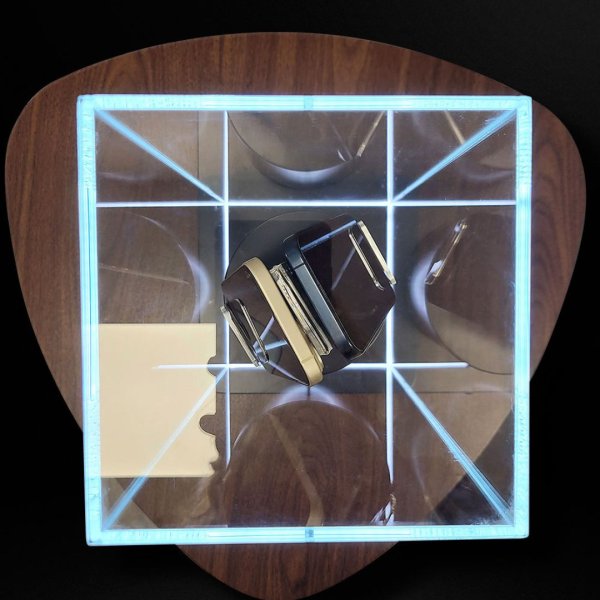 Ekspozytor naladowy z obrotnicą