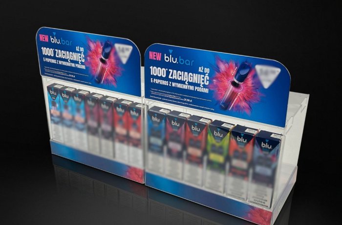 Set of displays for tobacco products